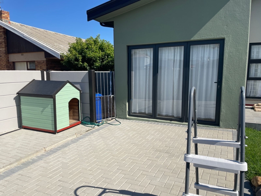 3 Bedroom Property for Sale in Strand North Western Cape